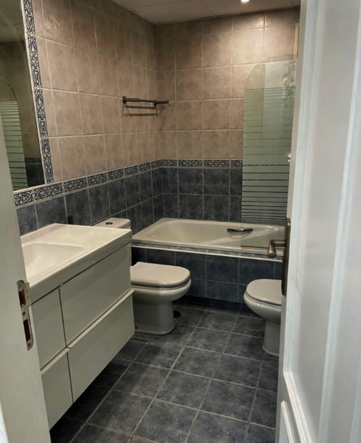 e1909919121b663c980510c2c13fe4a9 - 13