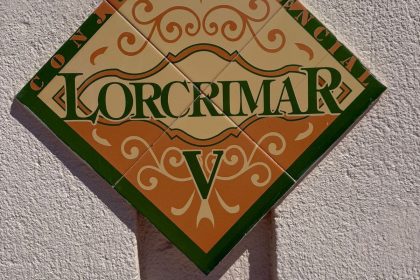 e29a2748fef82a6ab1c05dd5b684b4e2 - 1