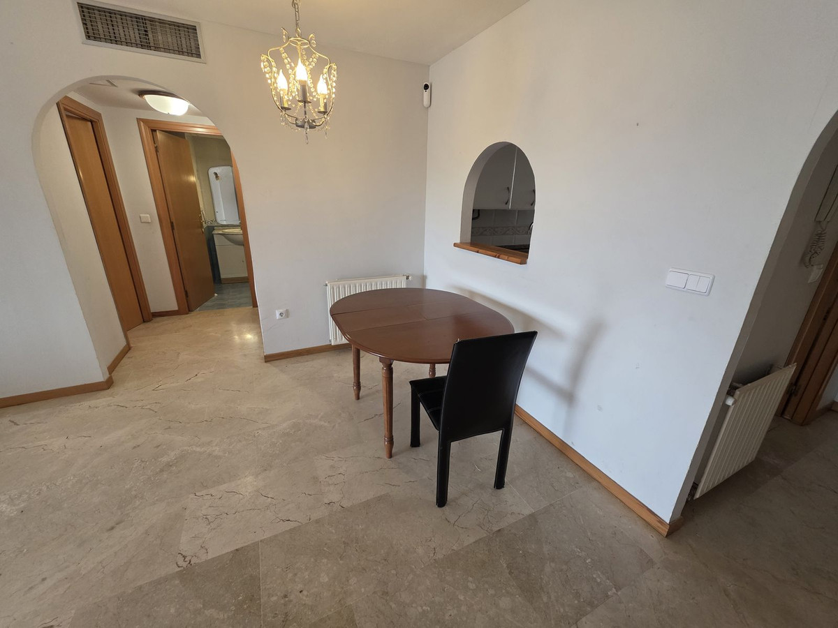 e2ad1a509897f94b5b2bce47ff10e732 - 17