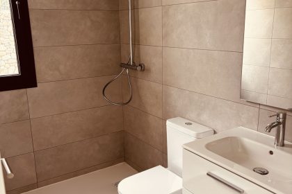 e349ebb79b678006303942aa1f59dad9 - 13