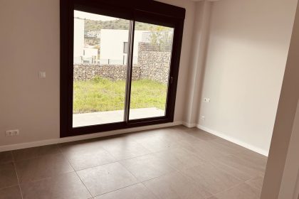 e349ebb79b678006303942aa1f59dad9 - 17