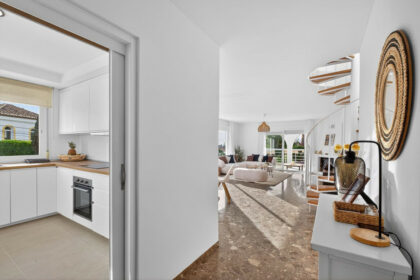 e3500ab57b1948db029c984519b62f59 - 13