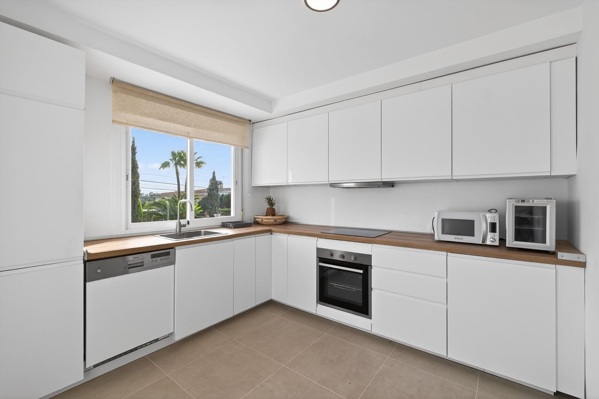 e3500ab57b1948db029c984519b62f59 - 20