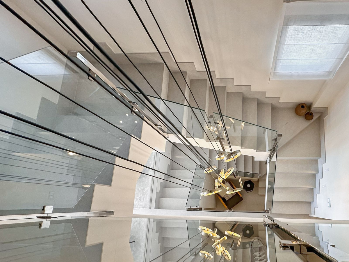 e45c9f9cf9fbfaf48c51f7f91dc02f77 - 100