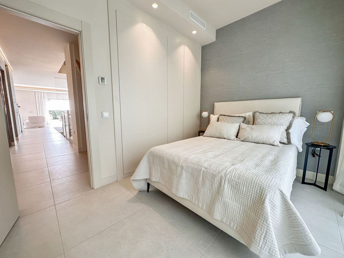 e45c9f9cf9fbfaf48c51f7f91dc02f77 - 106