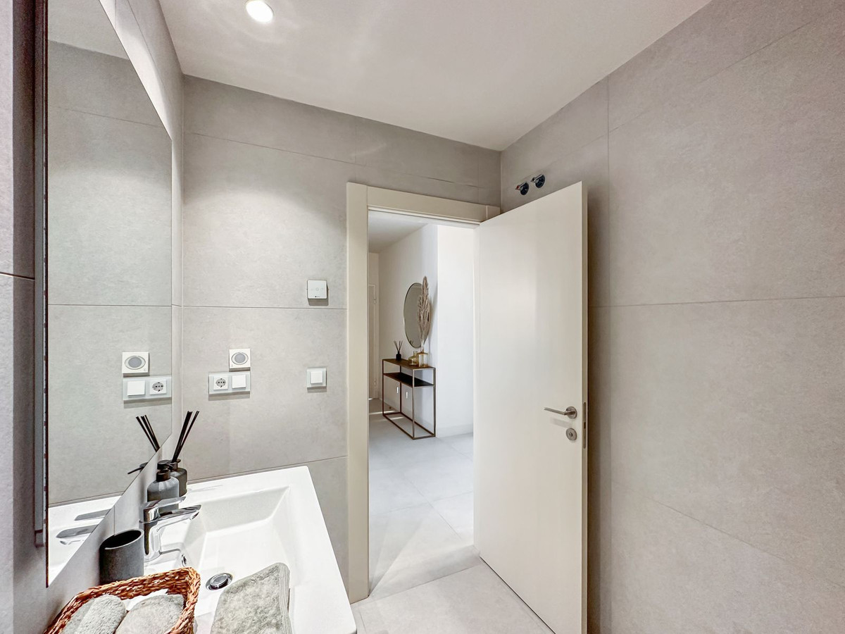 e45c9f9cf9fbfaf48c51f7f91dc02f77 - 110