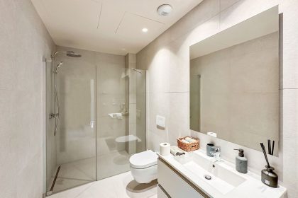 e45c9f9cf9fbfaf48c51f7f91dc02f77 - 113