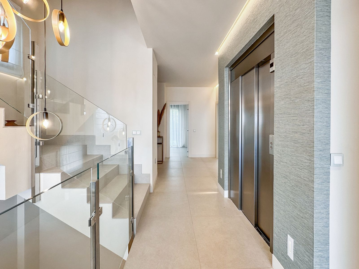 e45c9f9cf9fbfaf48c51f7f91dc02f77 - 114