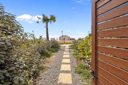 e45c9f9cf9fbfaf48c51f7f91dc02f77 - 123