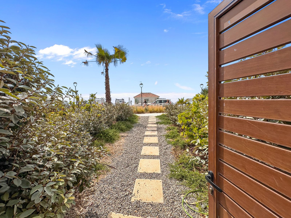 e45c9f9cf9fbfaf48c51f7f91dc02f77 - 123