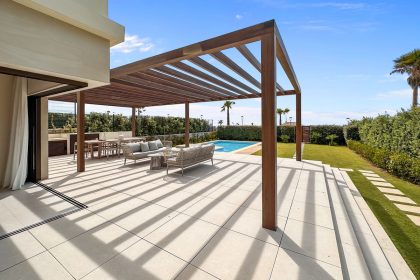 e45c9f9cf9fbfaf48c51f7f91dc02f77 - 126