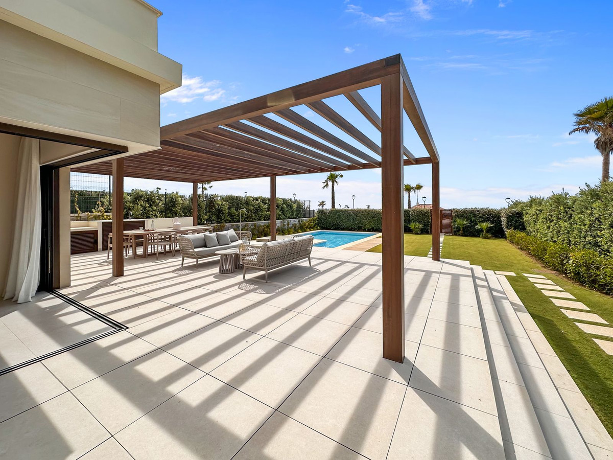 e45c9f9cf9fbfaf48c51f7f91dc02f77 - 126