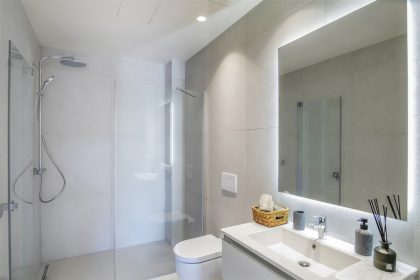 e45c9f9cf9fbfaf48c51f7f91dc02f77 - 32