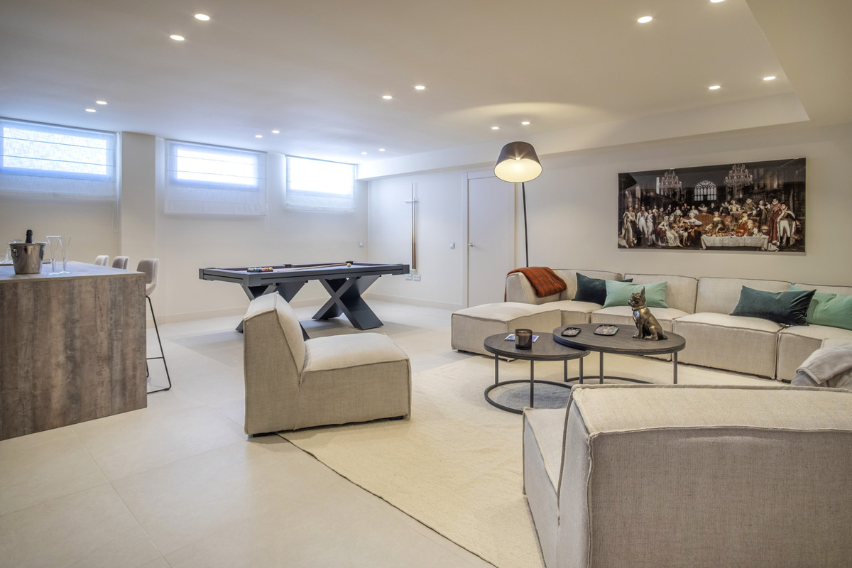 e45c9f9cf9fbfaf48c51f7f91dc02f77 - 38