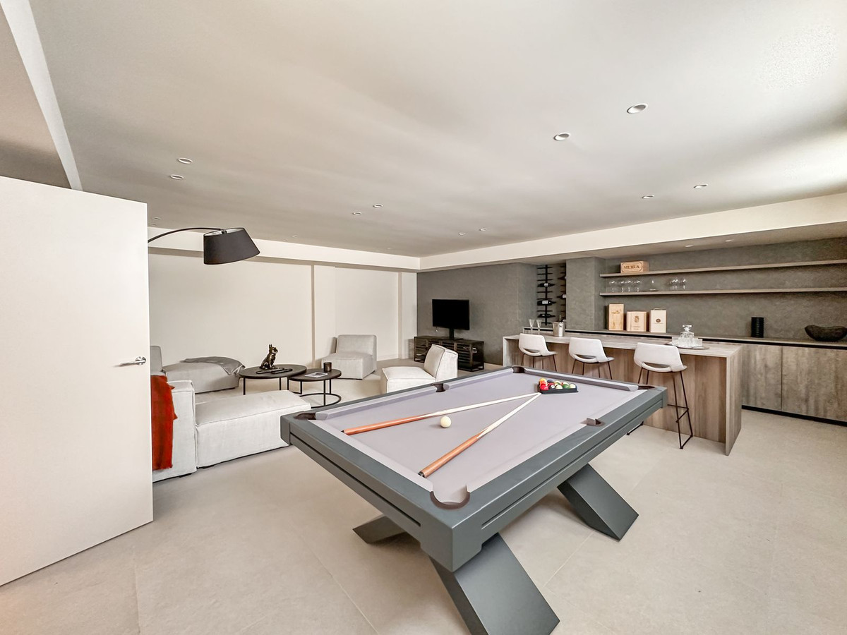 e45c9f9cf9fbfaf48c51f7f91dc02f77 - 84