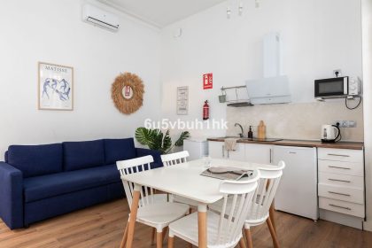 e46b2da5728ad768c9085c404c3bd100 - 11