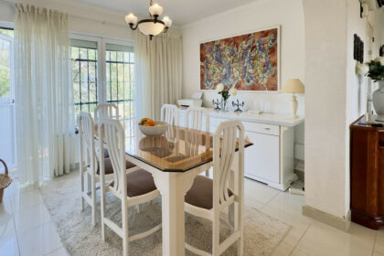 e496fbcaf9124357a31d1c4bd76b265a - 12