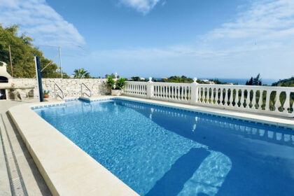 e496fbcaf9124357a31d1c4bd76b265a - 24