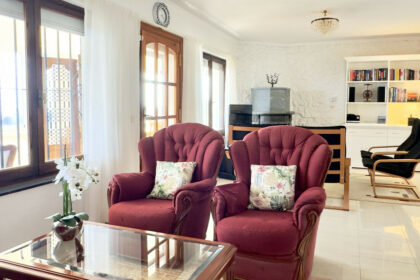 e496fbcaf9124357a31d1c4bd76b265a - 8