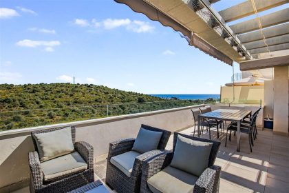 e49f24fc25a68538904eab635b45fe3d - 1