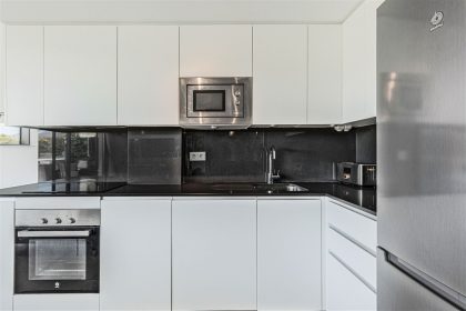 e49f24fc25a68538904eab635b45fe3d - 12