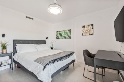 e49f24fc25a68538904eab635b45fe3d - 18