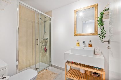 e49f24fc25a68538904eab635b45fe3d - 21