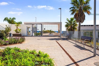 e49f24fc25a68538904eab635b45fe3d - 33