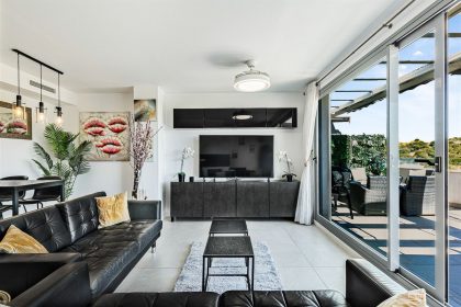 e49f24fc25a68538904eab635b45fe3d - 7