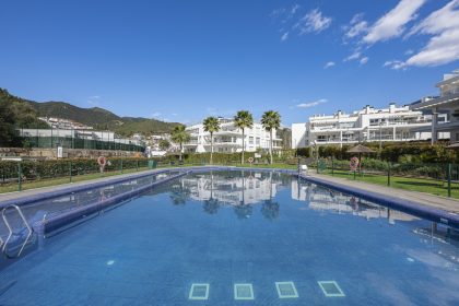 e656c6e8248fc95986588b2cc0b56ea1 - 18