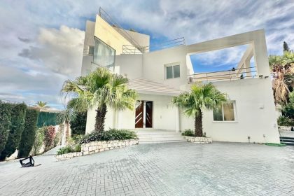 e6ad4645b7eefdcf7b1d77cc3b269cfb - 1