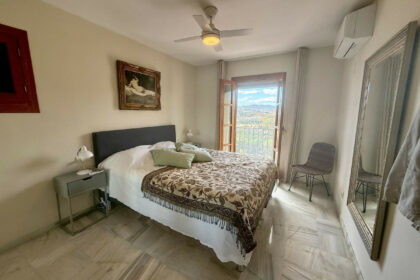 e6e4e8aa962a6272e676175839ea6aae - 19