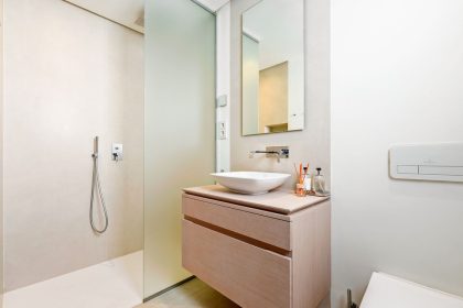 e70e6759f3ffe5f10369c0e9490f4161 - 12