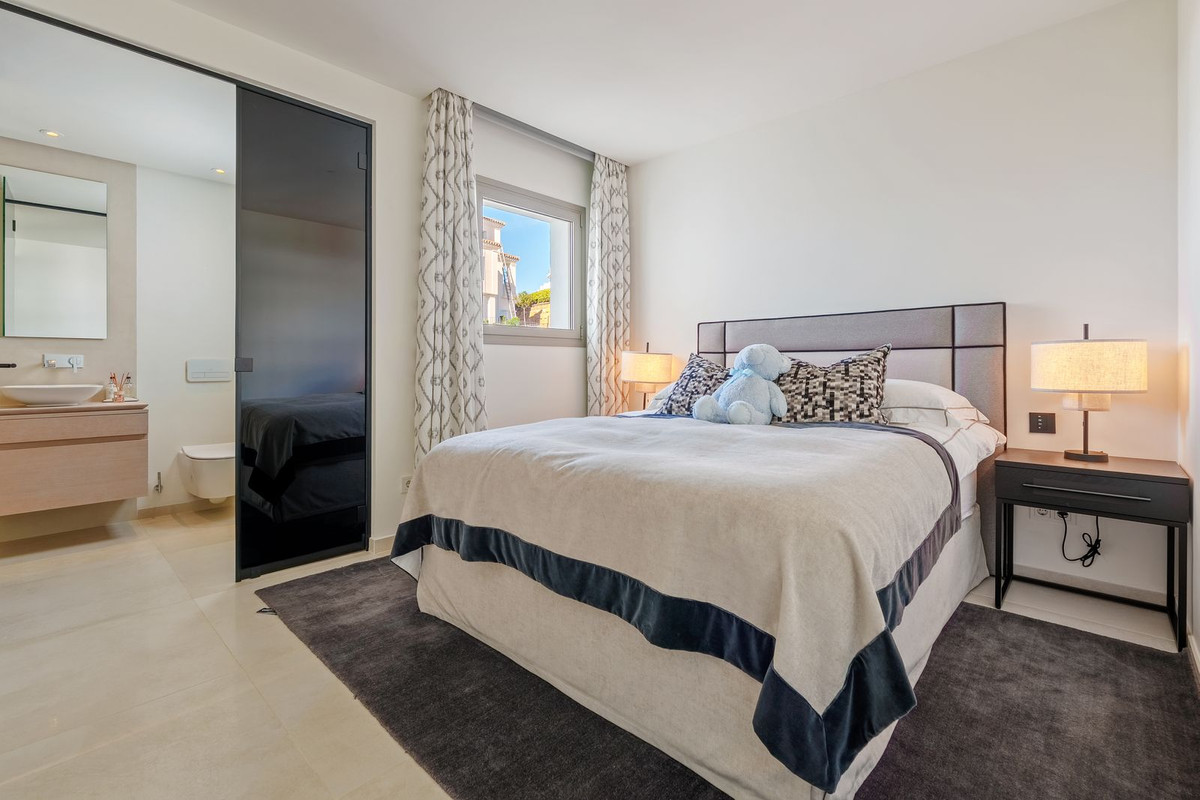 e70e6759f3ffe5f10369c0e9490f4161 - 9