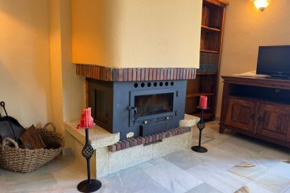 e7925c0d4daaf44b4202e0bd603e4eeb - 12