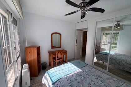 e7925c0d4daaf44b4202e0bd603e4eeb - 18