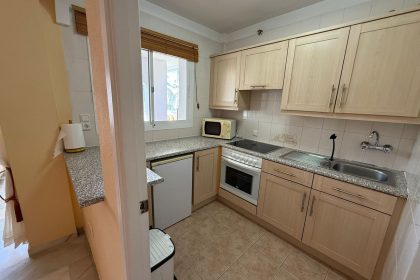 e7925c0d4daaf44b4202e0bd603e4eeb - 4