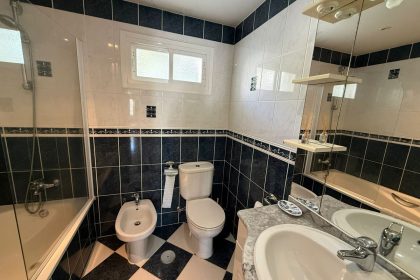 e7925c0d4daaf44b4202e0bd603e4eeb - 6