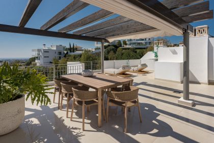 e79b4c652b6e941e41bd6be91a16f56f - 52