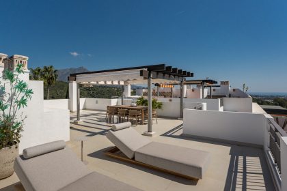 e79b4c652b6e941e41bd6be91a16f56f - 53