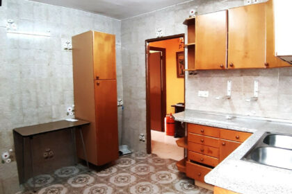 e8512a974b4035ab5d487d5b6bf7d09d - 12