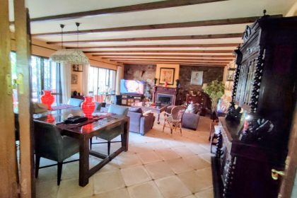 e85d2648767fb3741779618dfdb4b28c - 8