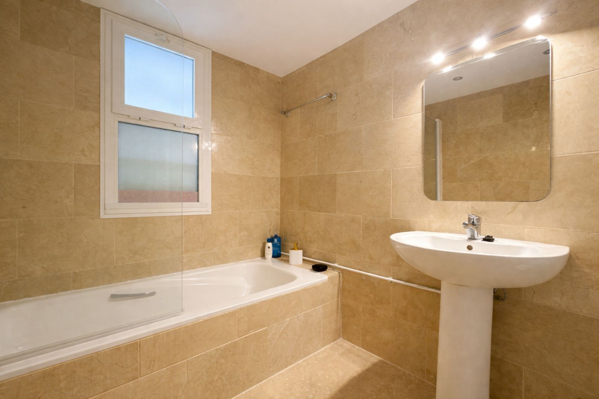 e89e5fdf7c86a47f6b2858ff6ff11a98 - 14