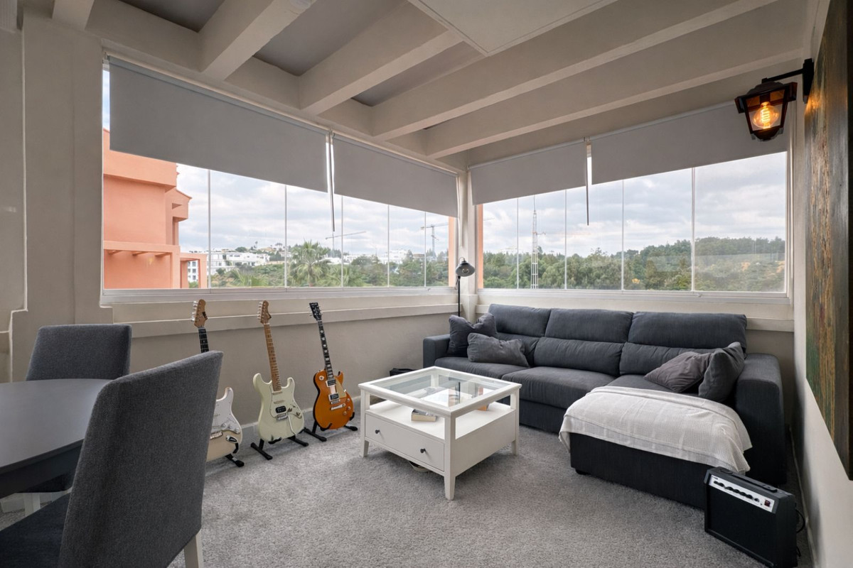 e89e5fdf7c86a47f6b2858ff6ff11a98 - 18