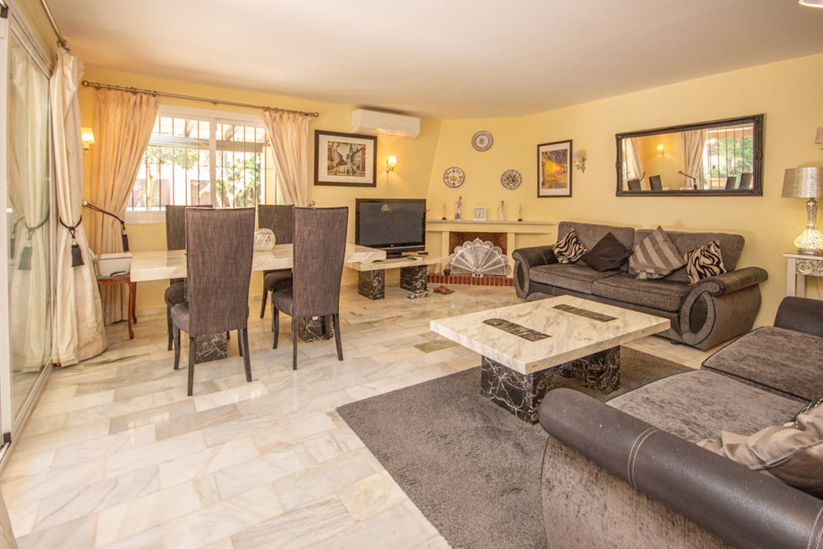 e9a1ed112bfec7f7cd596db7209ac262 - 11