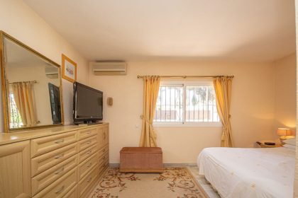 e9a1ed112bfec7f7cd596db7209ac262 - 16