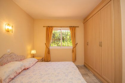 e9a1ed112bfec7f7cd596db7209ac262 - 18