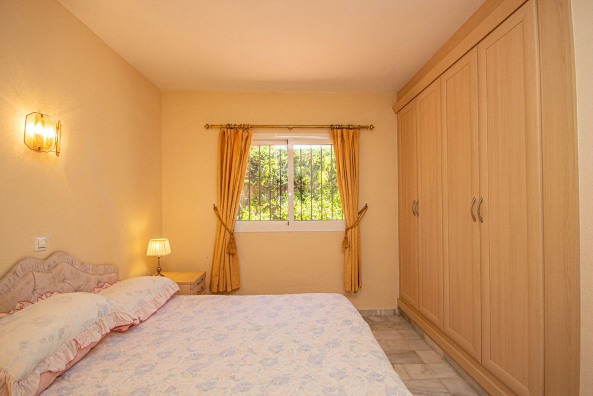 e9a1ed112bfec7f7cd596db7209ac262 - 18