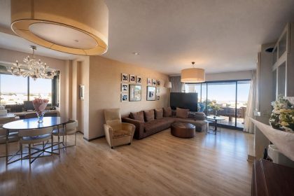 e9d616a96e4b48b99373b81d8115a858 - 4