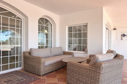 eb4ae54b3b411bce25bb1f8caf7af539 - 11